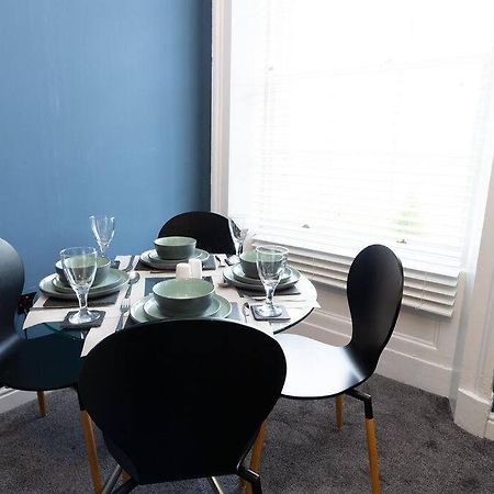Lavish 2Bed Apartment In The Heart Of Birkenhead Esterno foto