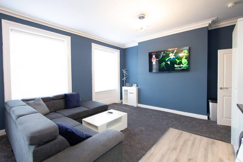 Lavish 2Bed Apartment In The Heart Of Birkenhead Esterno foto